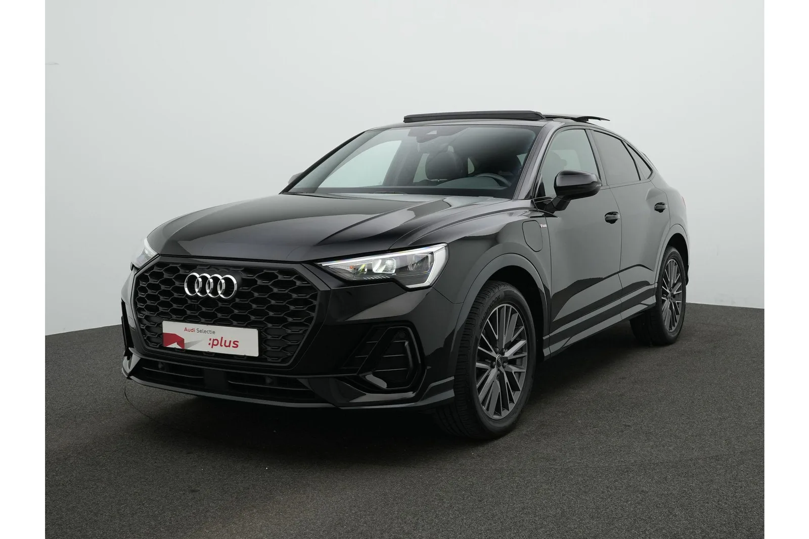 Audi Q3 (2022) — foto 1