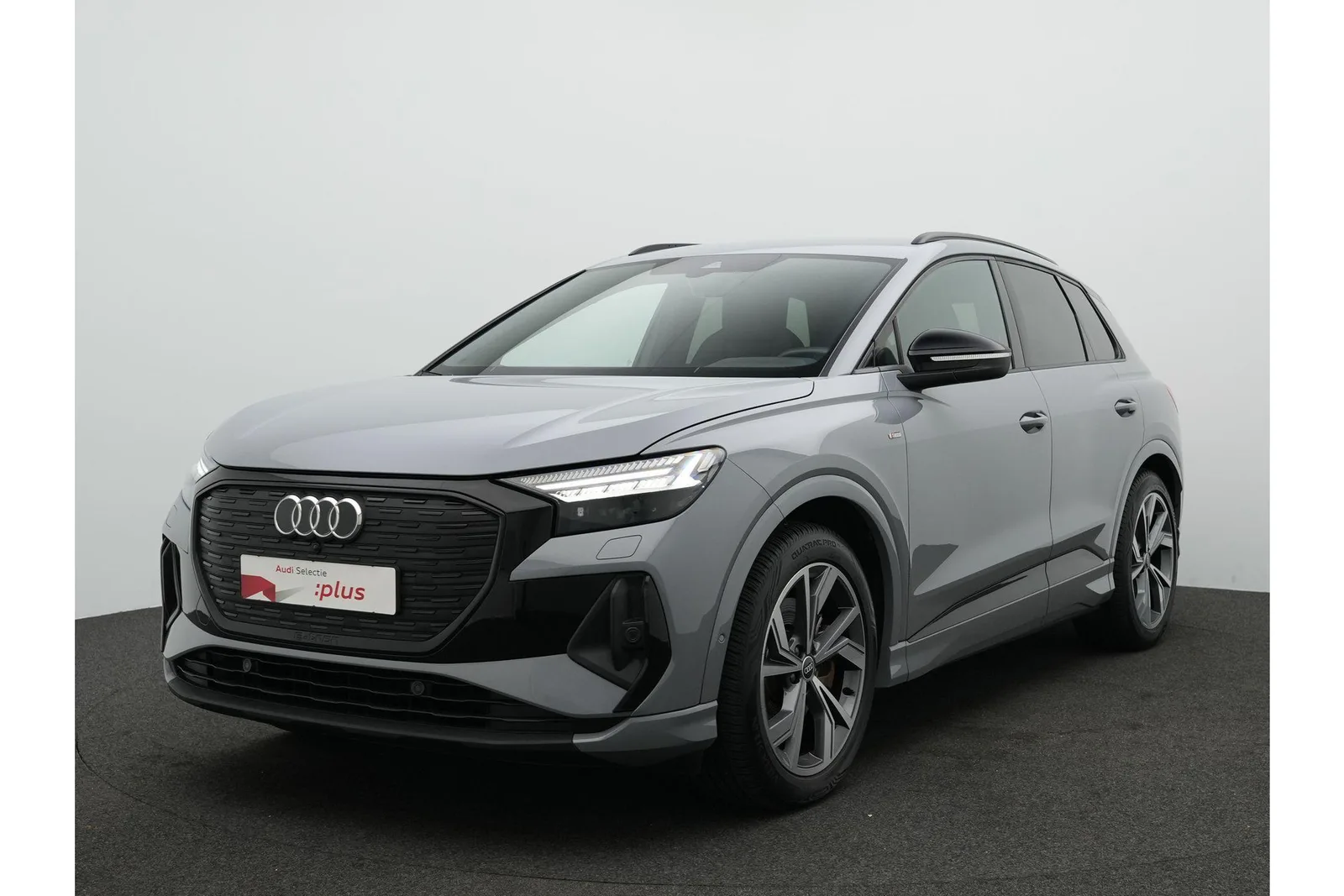 Audi Q4 e-tron (2022) — foto 1