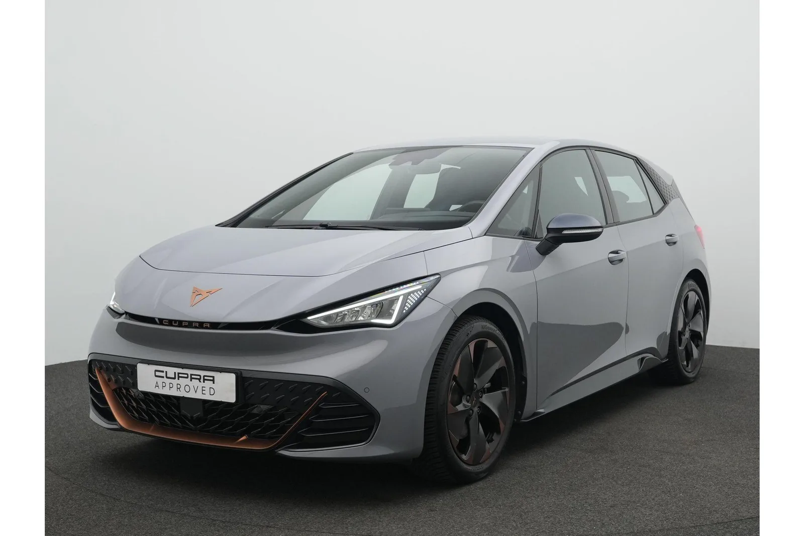 CUPRA Born (2024) — foto 1