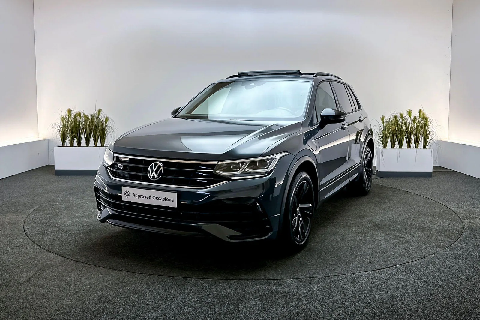 Volkswagen Tiguan (2022) — foto 1