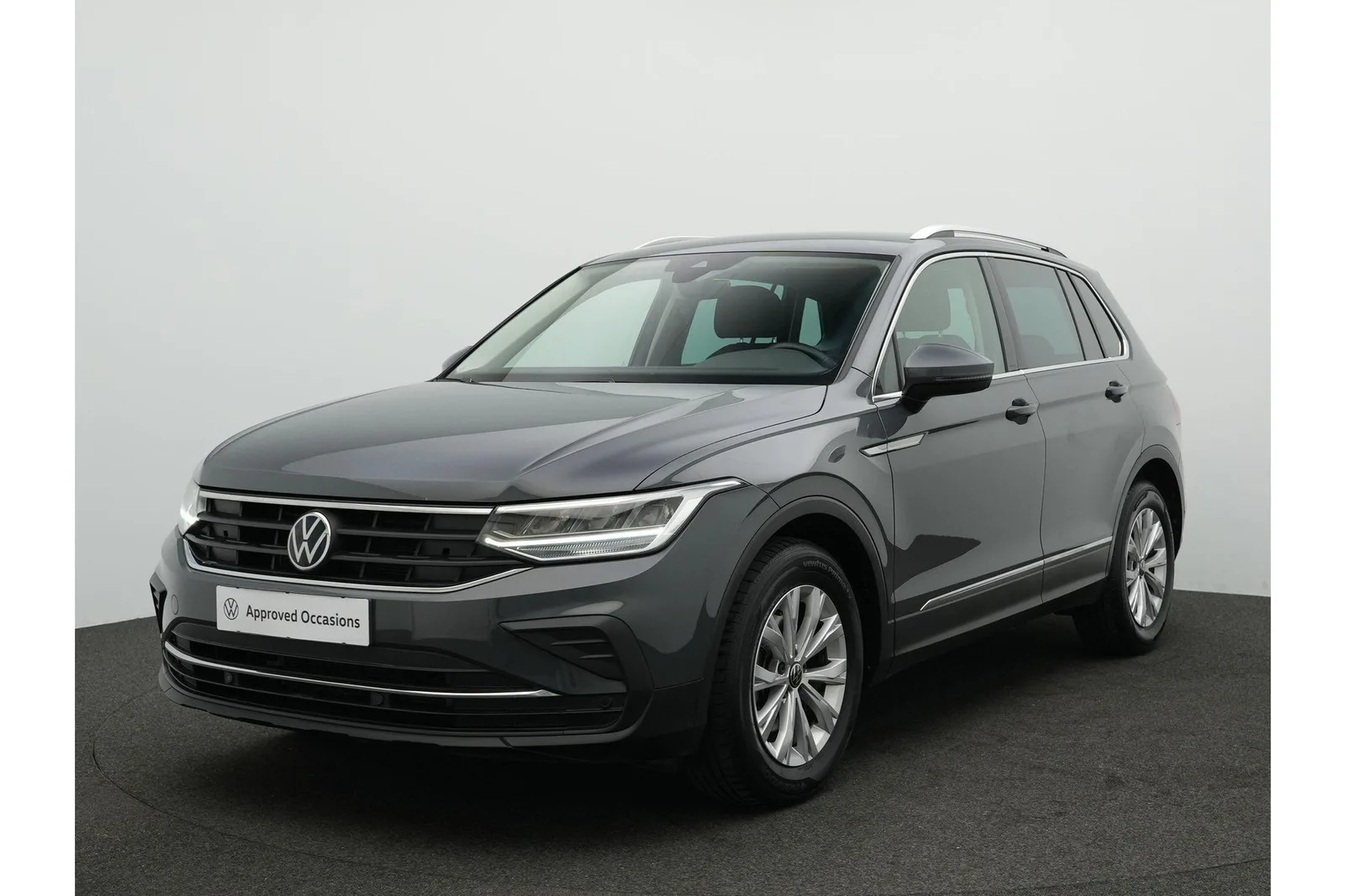 Volkswagen Tiguan (2023) — foto 1