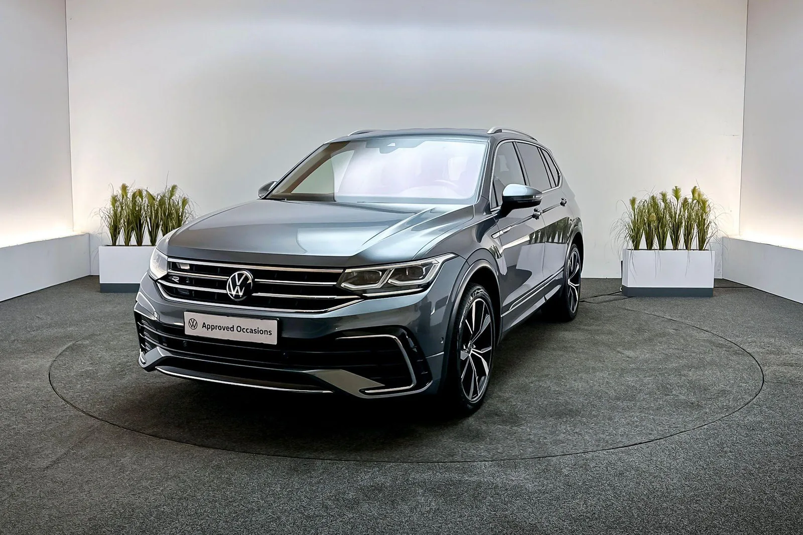 Volkswagen Tiguan (2022) — foto 1