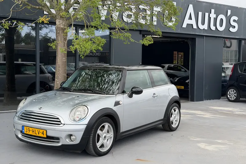 MINI Cooper (2009)