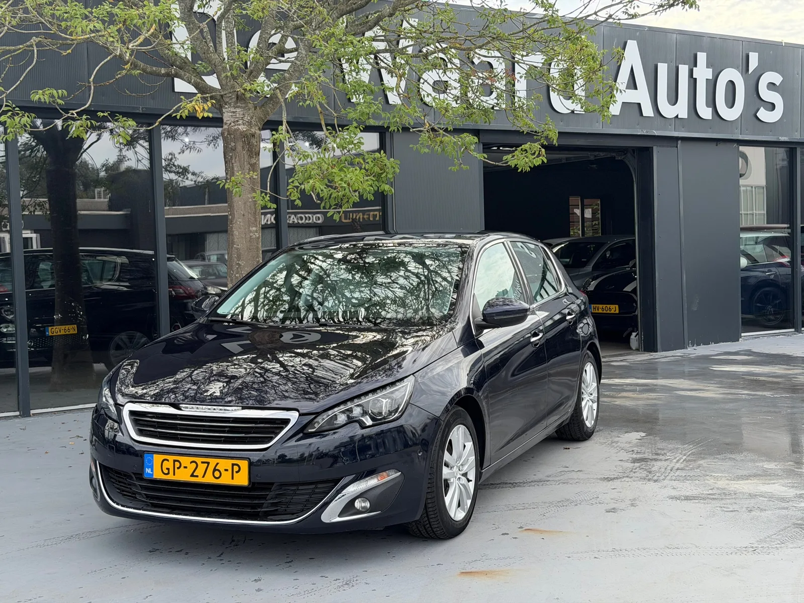 Peugeot 308 (2015) — foto 1