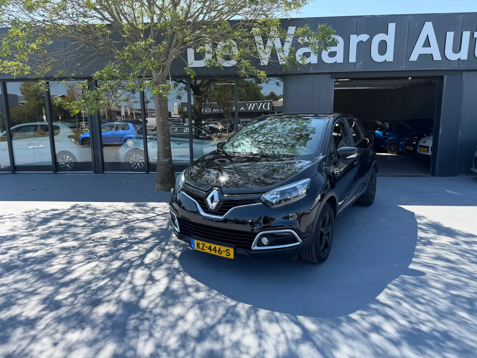 Renault Captur (2017) — foto 1