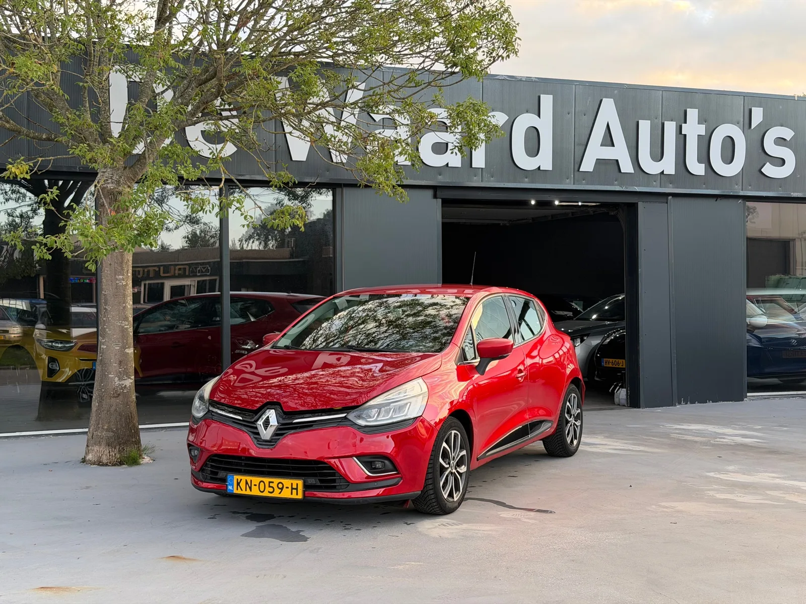 Renault Clio (2016) — foto 1