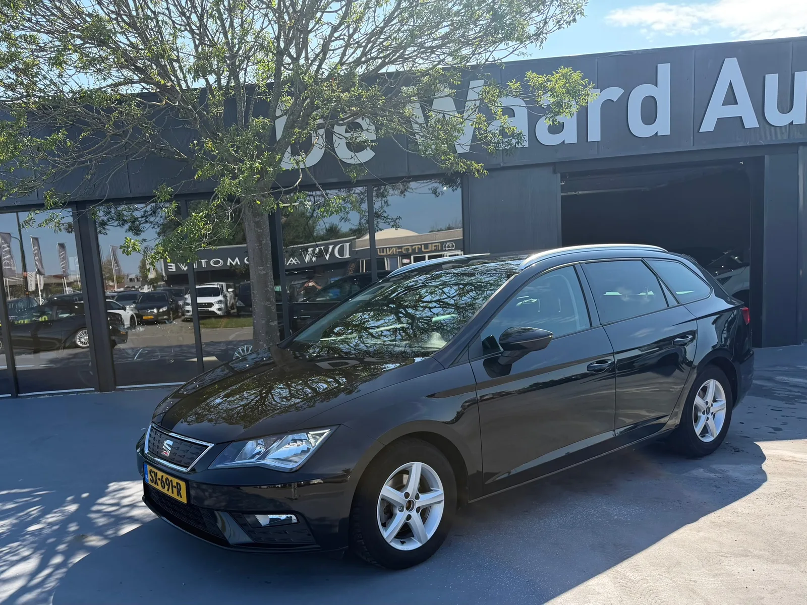 SEAT Leon (2018) — foto 1