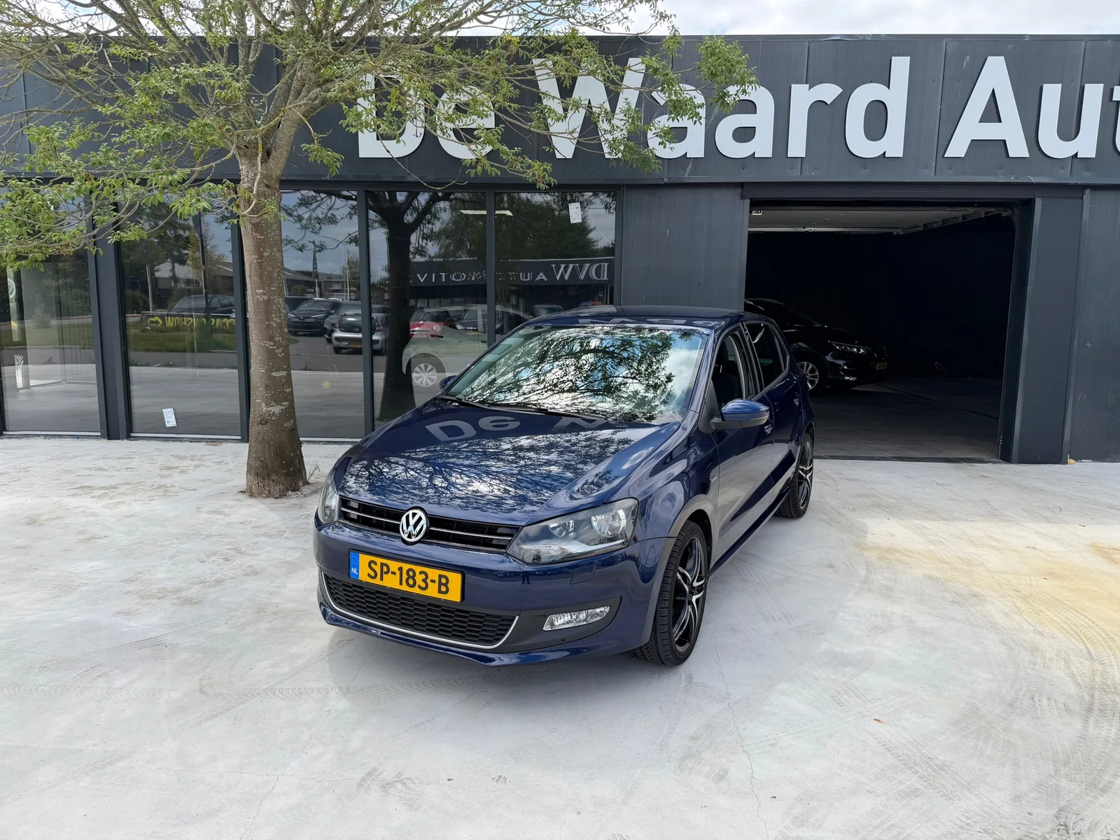 Volkswagen Polo (2014) — foto 1