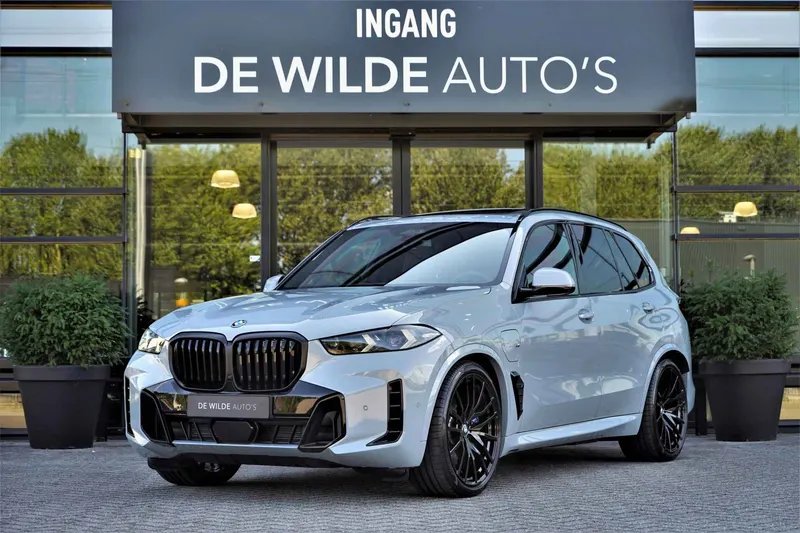 BMW X5 (2024)