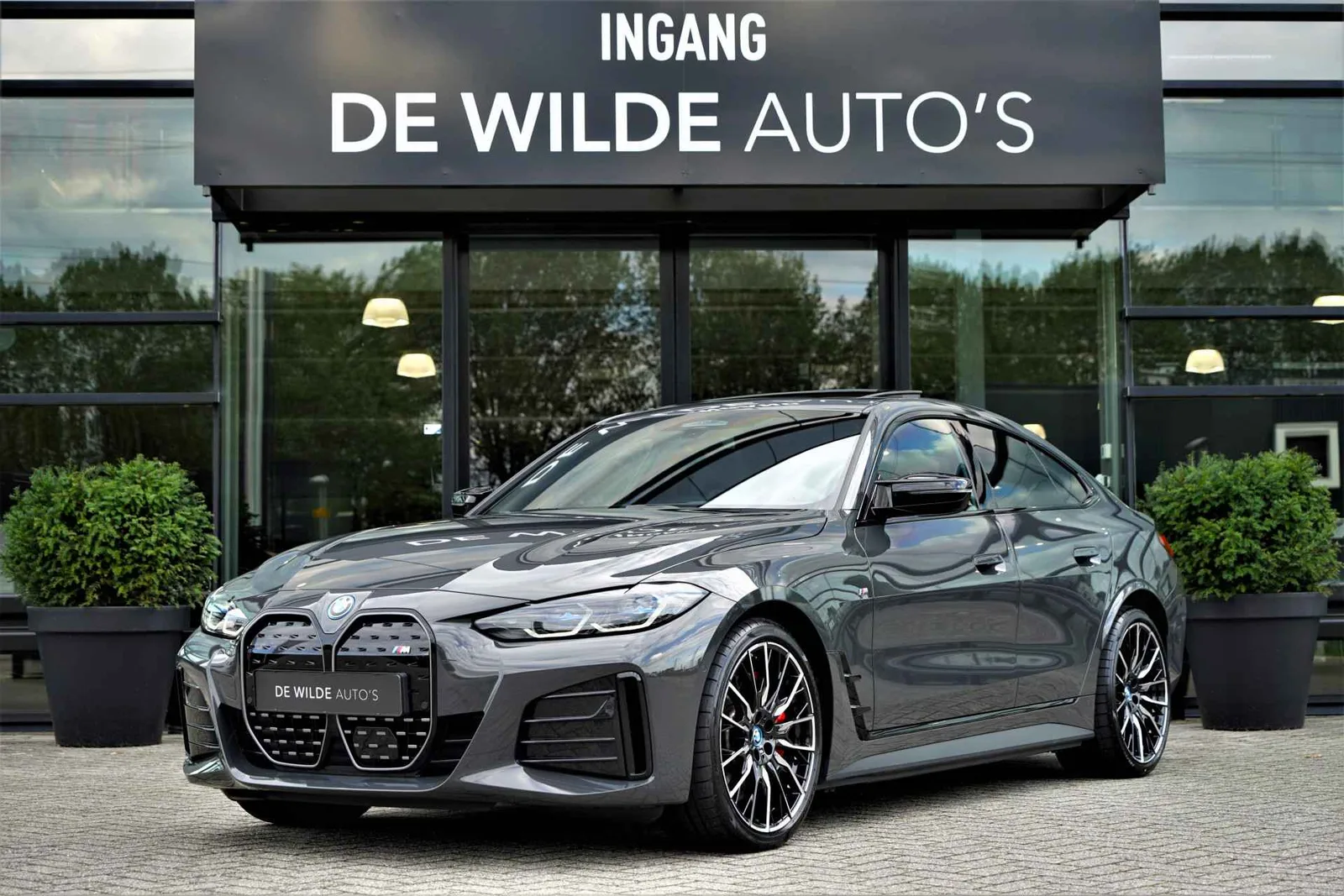 BMW i4 (2023) — foto 1
