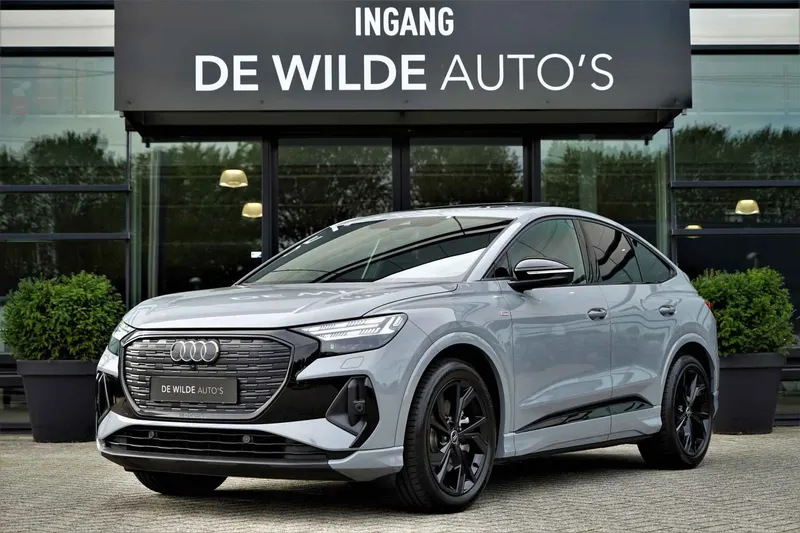 Audi Q4 e-tron (2023)