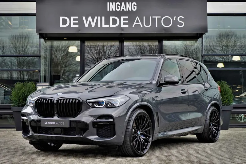 BMW X5 (2022)