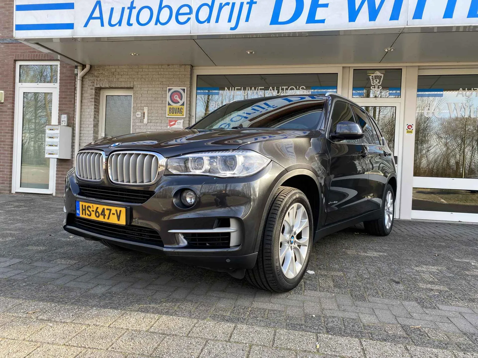 BMW X5 (2015) — foto 1