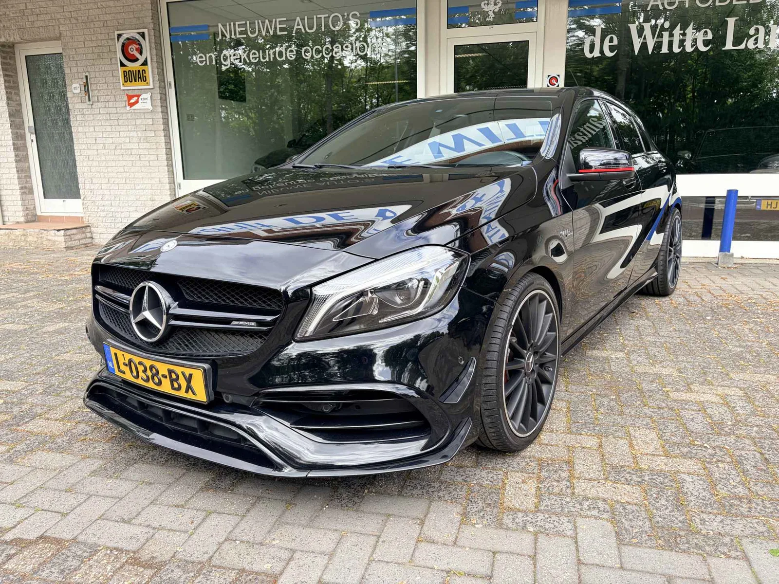 Mercedes-Benz A-Klasse (2016) — foto 1