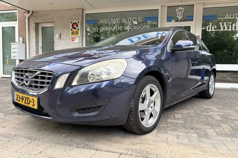 Volvo V60 (2011)
