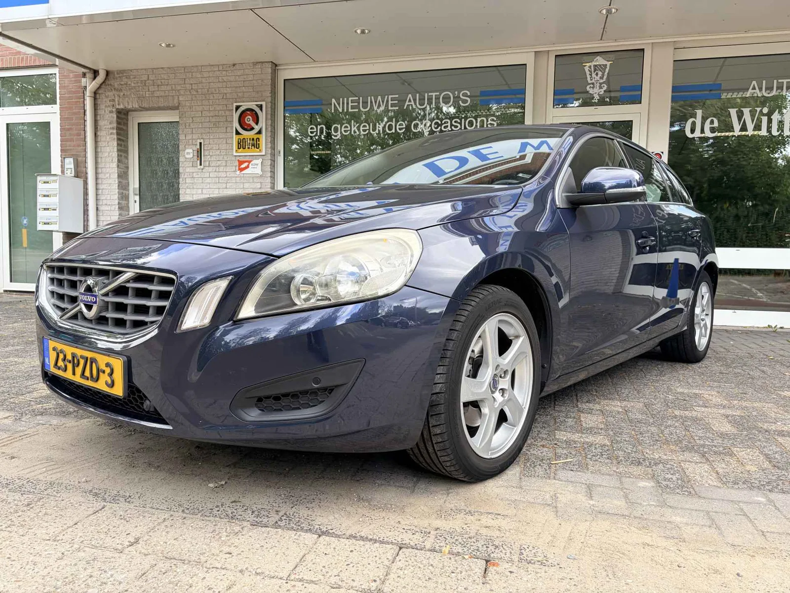 Volvo V60 (2011) — foto 1