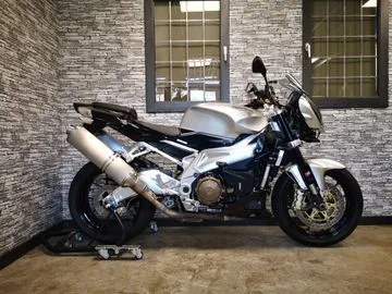 Aprilia Tuono 1000 R (2009) — foto 1