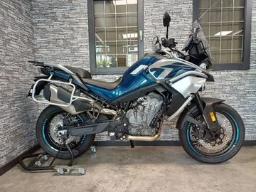 CFMoto 800 MT (2026) — foto 1