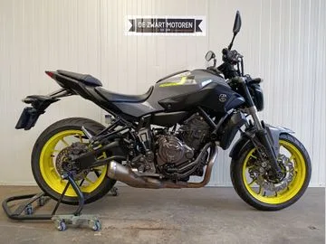 Yamaha MT-07 (2017) — foto 1