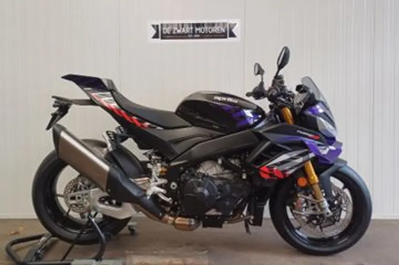 Aprilia Tuono V4 1100 Factory (2026)