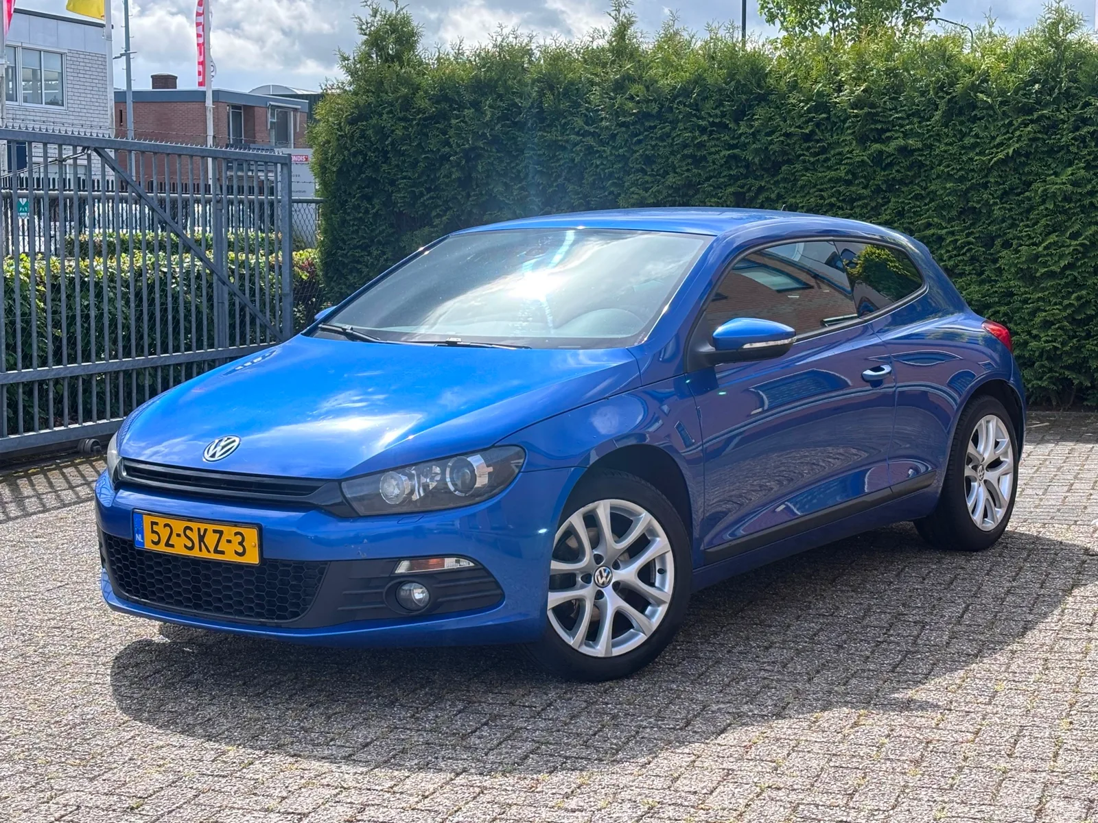 Volkswagen Scirocco (2011) — foto 1