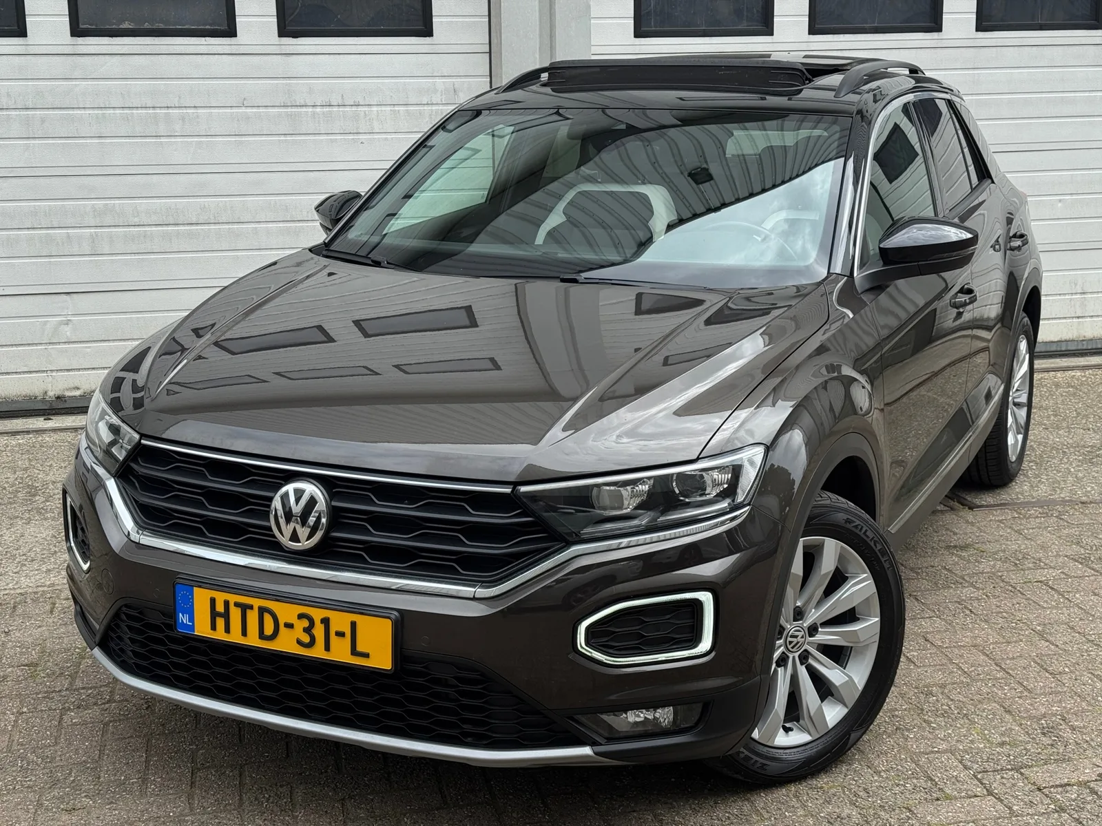 Volkswagen T-Roc (2021) — foto 1