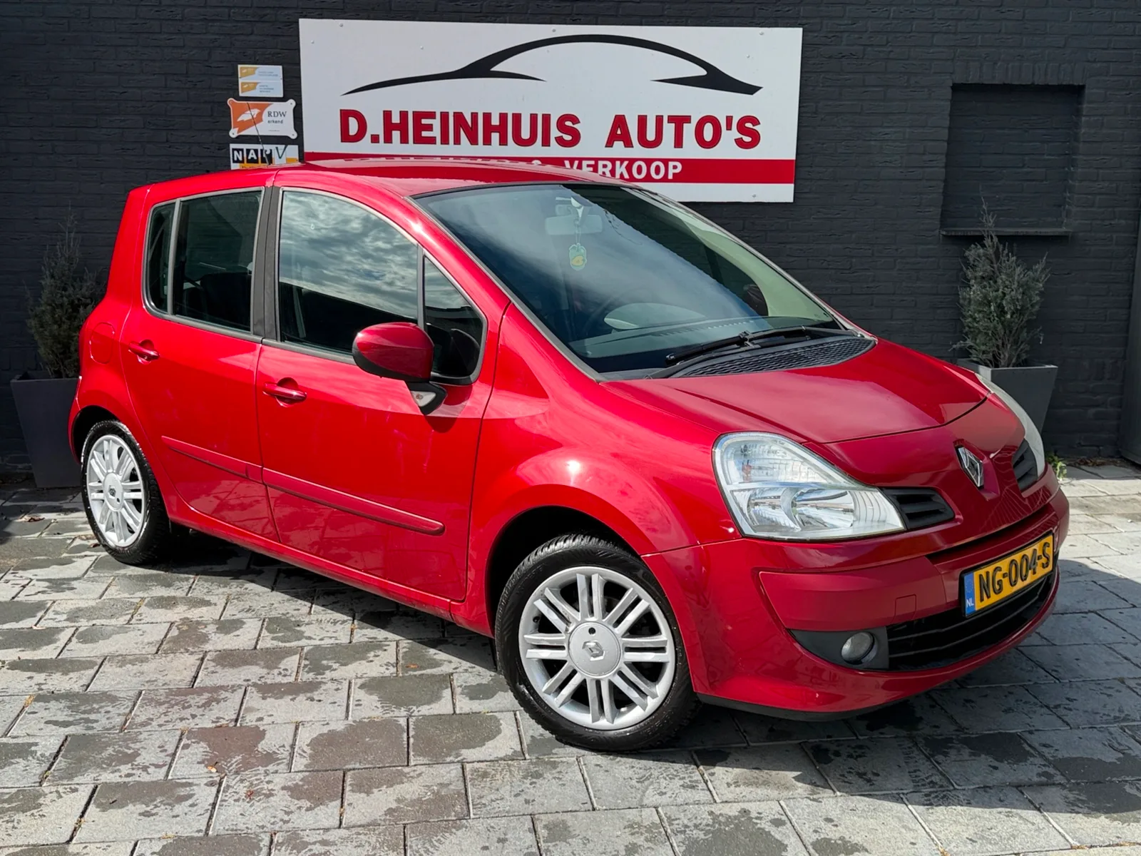 Renault Modus (2010) — foto 1