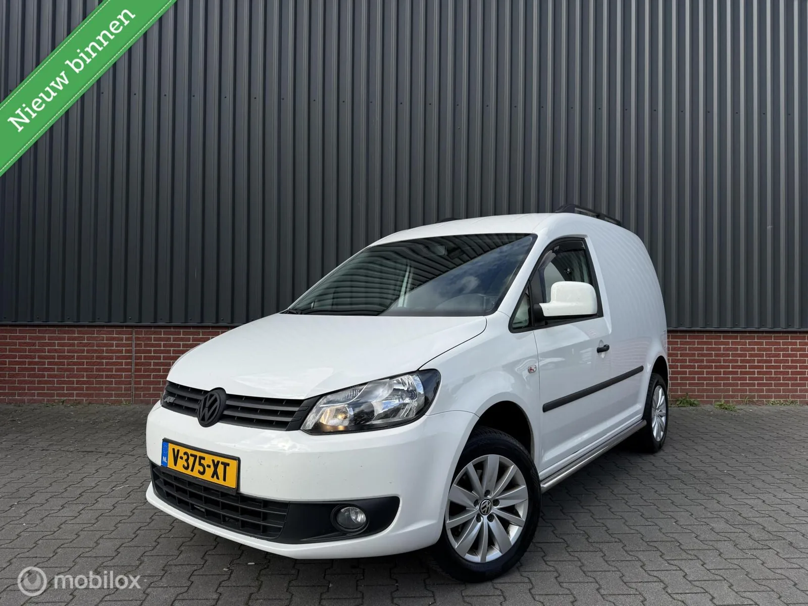 Volkswagen Caddy (2011) — foto 1