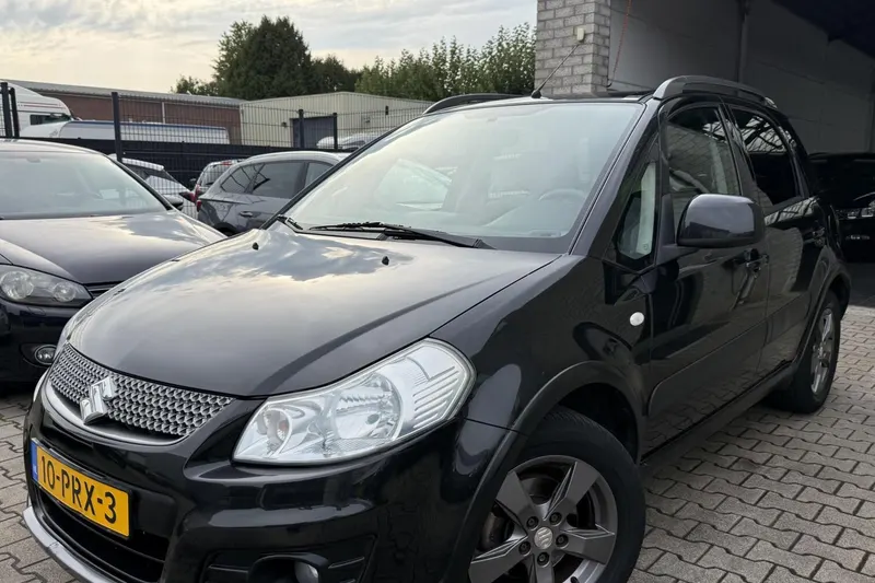 Suzuki SX4 (2011)