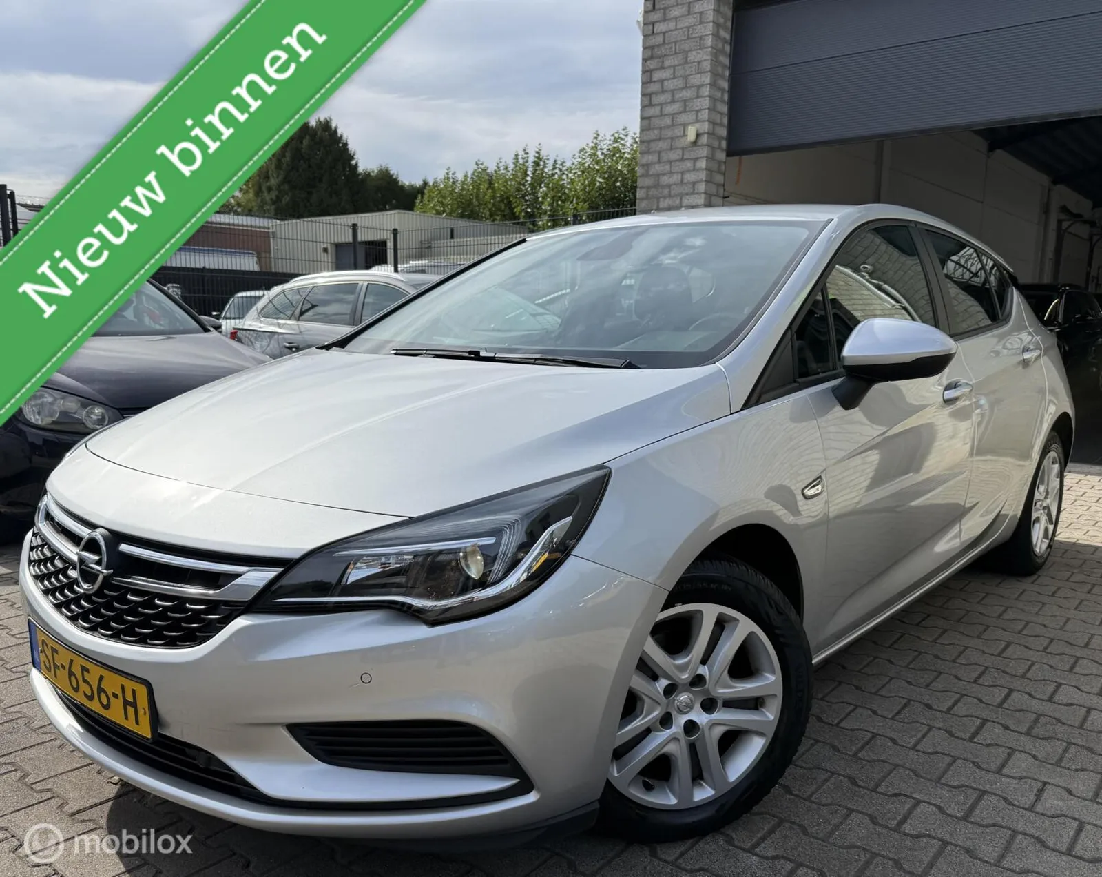 Opel Astra (2018) — foto 1