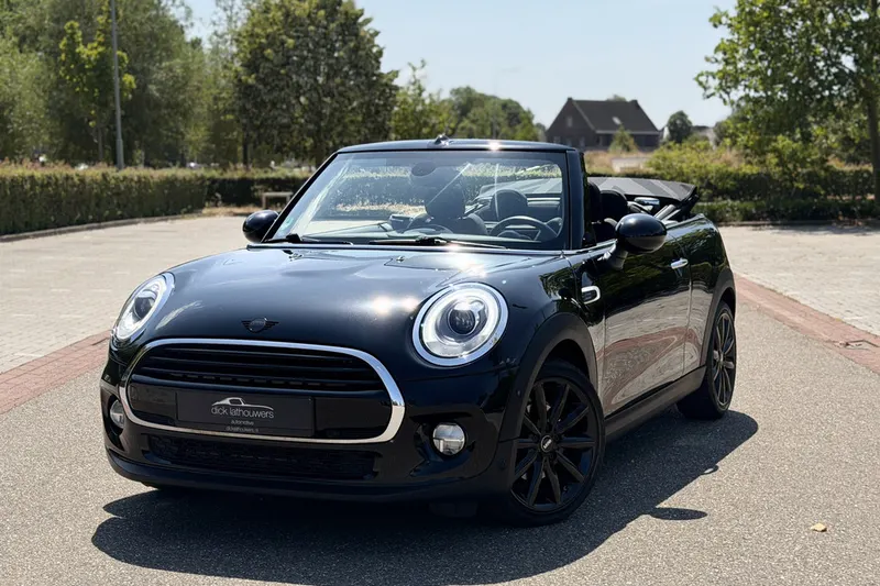 MINI Cabrio (2018)