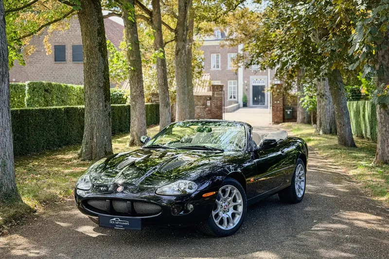 Jaguar XKR (1998)