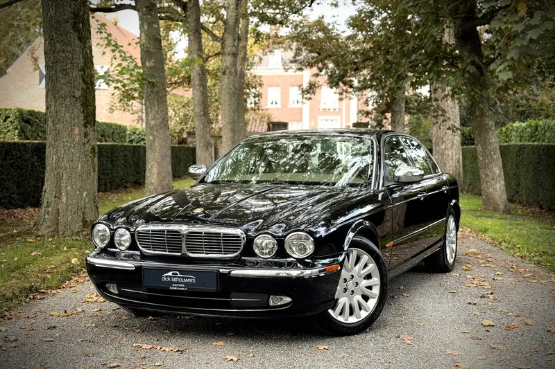 Jaguar XJ (2004)
