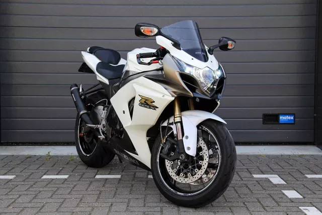 Suzuki GSX-R1000 (2010) — foto 1