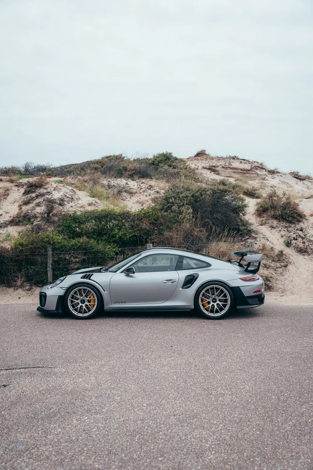 Porsche 911 (2018) — foto 1