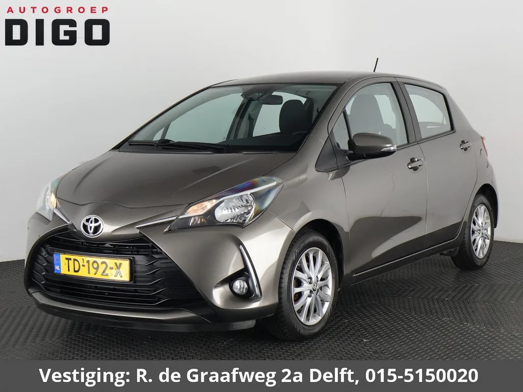 Toyota Yaris (2017) — foto 1