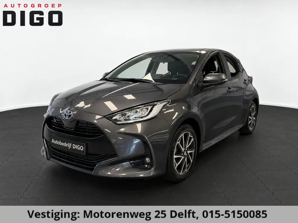 Toyota Yaris (2023) — foto 1