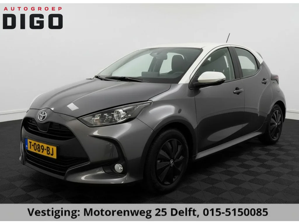 Toyota Yaris (2023) — foto 1