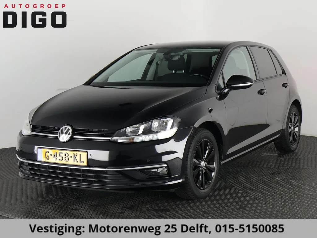Volkswagen Golf (2019) — foto 1