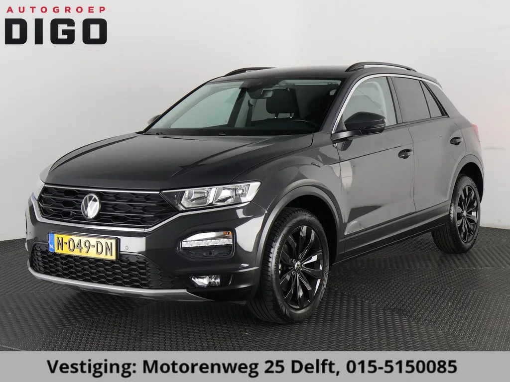 Volkswagen T-Roc (2021) — foto 1