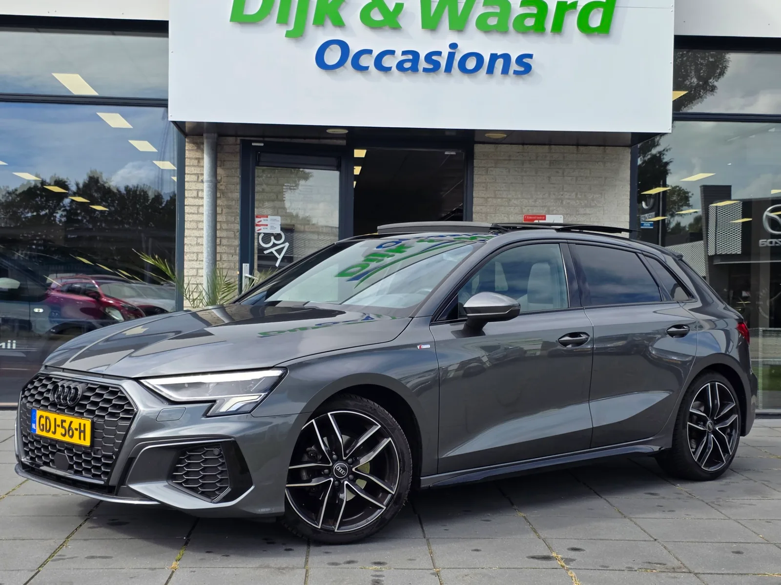Audi A3 (2024) — foto 1
