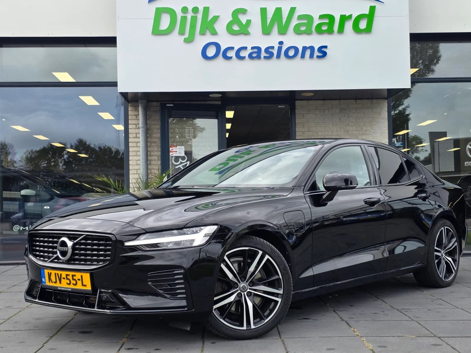 Volvo S60 (2021) — foto 1