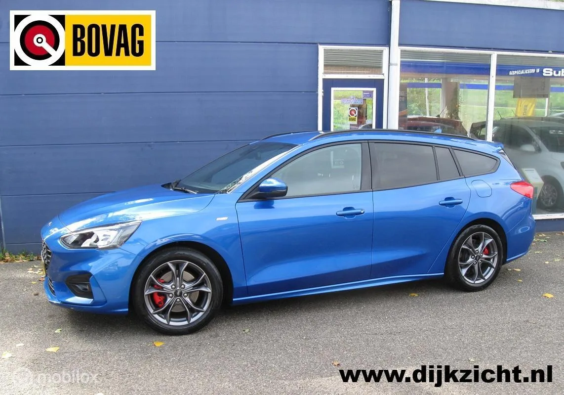 Ford Focus (2021) — foto 1