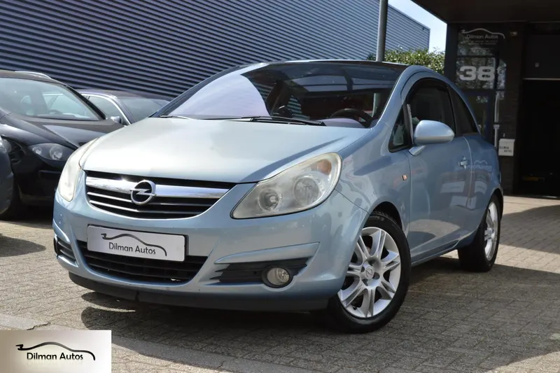 Opel Corsa (2008)