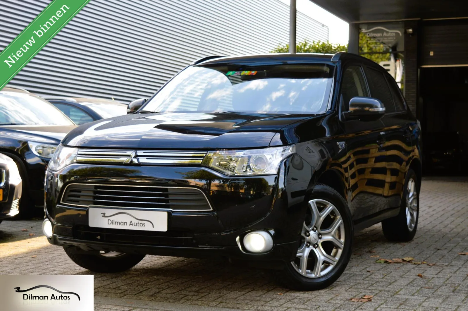 Mitsubishi Outlander (2013) — foto 1