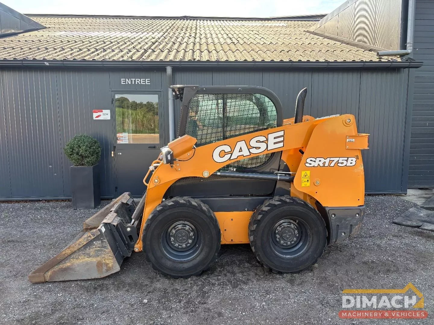Case SR175B (2024) — foto 1