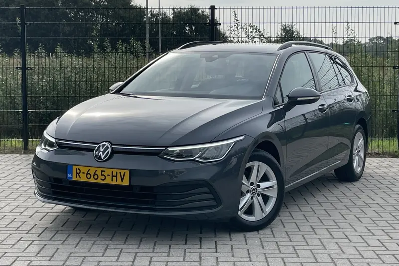 Volkswagen Golf (2022)