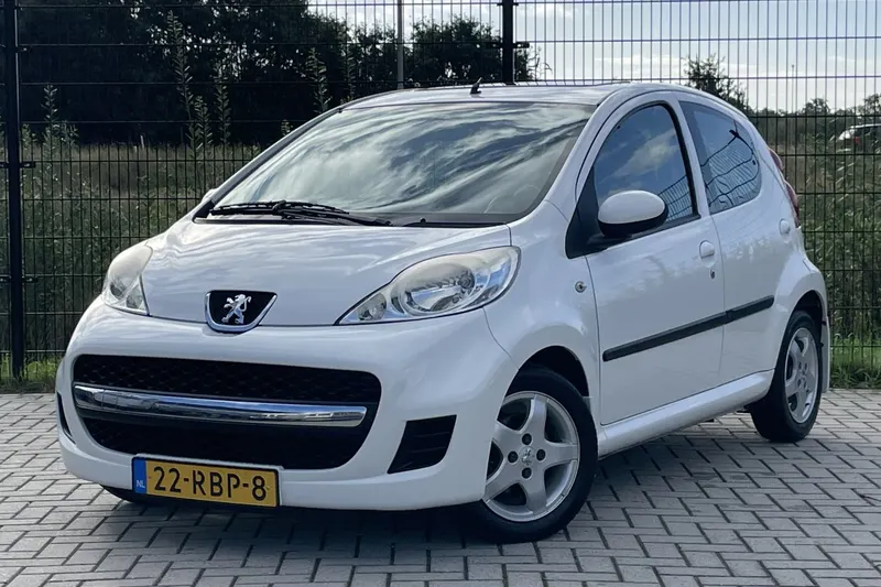 Peugeot 107 (2011)