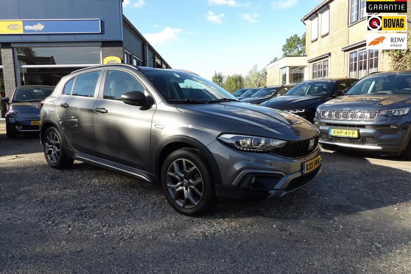Fiat Tipo Cross (2021)