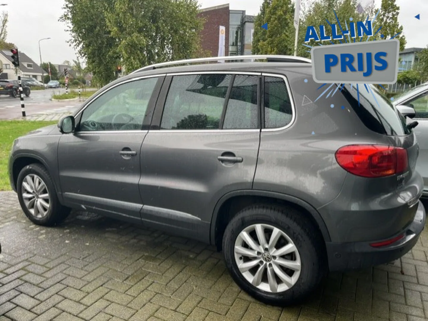 Volkswagen Tiguan (2011) — foto 1
